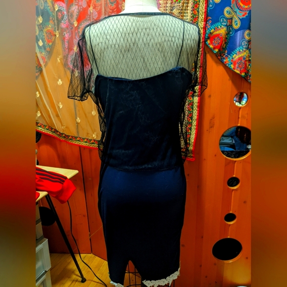 Sheer Top with Decorative Pearls - Picture 4 of 6